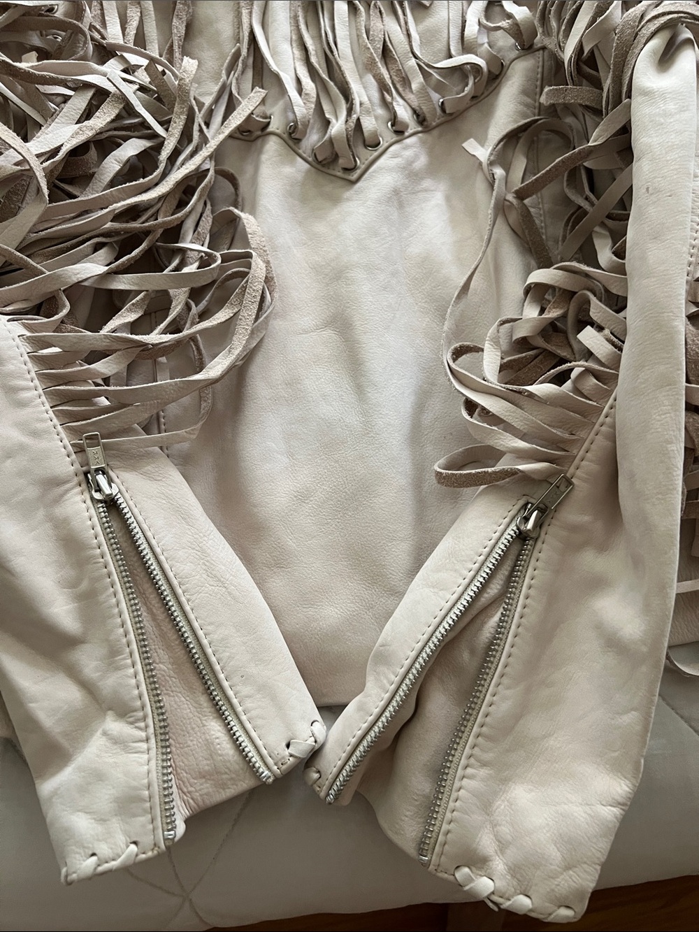 UNDERSTATED LEATHER Mustang Jacket in Marshmellow $495 small - Picture 9 of 16
